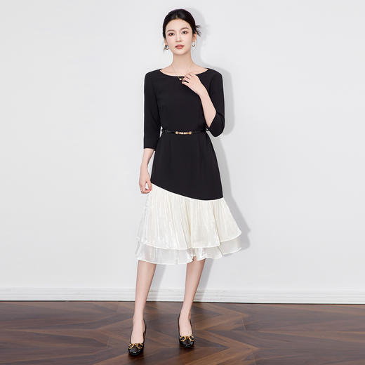 「高货wl」全新升级【铂金会员358/天猫479/差价121】(95709)洛诗琳2025秋季优雅设计感不规则荷叶边拼接收腰连衣裙女 商品图0