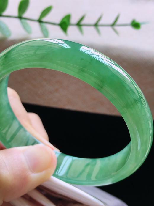 56正圈翡翠手镯 商品图4