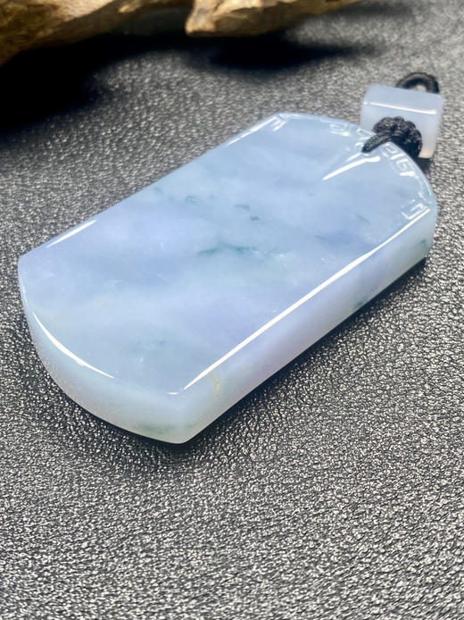 【FC0129】翡翠紫罗兰飘花无事牌挂件  庄厚大气  色泽素雅 整体美观大气 商品图2