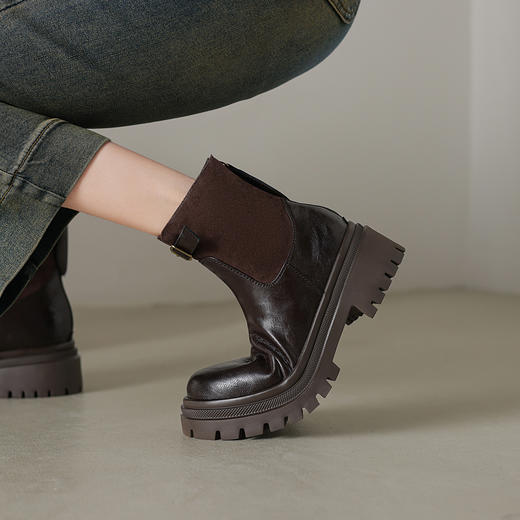 阿么手工女鞋潮流厚底增高短靴通勤2025新款皮带扣拼接时装靴5CM 商品图4