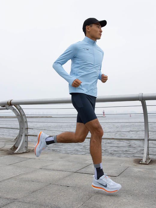 BODYWIT赤乌2.0男炽能格立领长袖T恤 商品图3