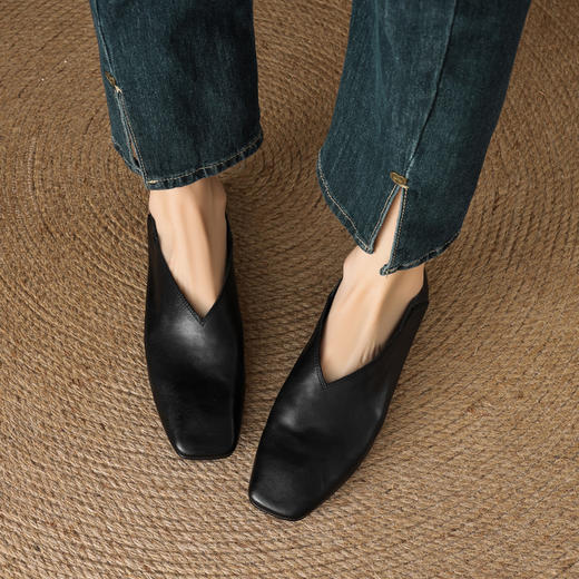 【预售5天】复古方头平底奶奶鞋女V口真皮一脚蹬单鞋舒适软底小皮鞋OFSM&OFSM7041 商品图4