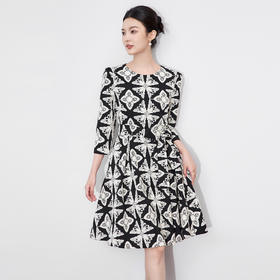 「高货wl」全新升级【铂金会员330/天猫449/差价119】(94931)洛诗琳气质轻奢刺绣花连衣裙2025秋季收腰显瘦大摆A字裙女