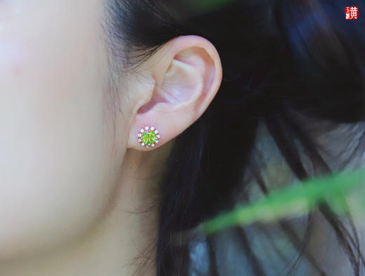 【春澜】橄榄石耳钉 商品图5