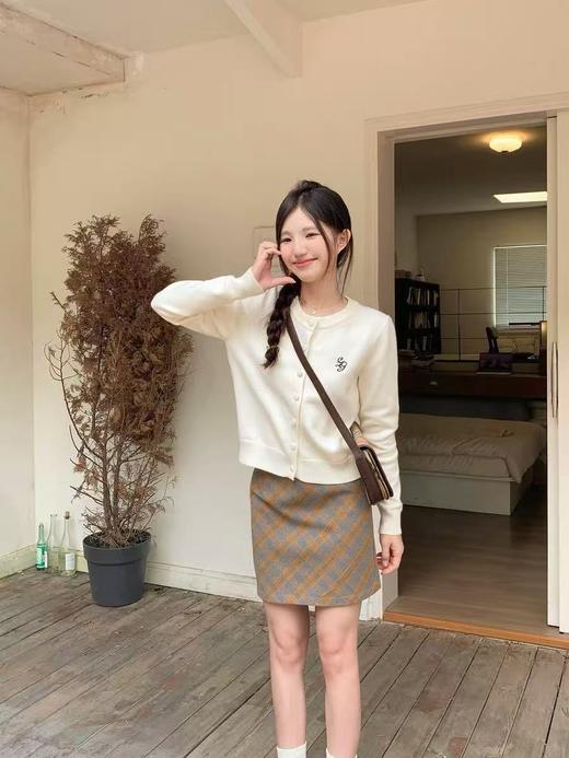 【孤品捡漏】（微脏）G139米色刺绣针织毛衣-喜出 商品图0