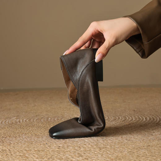 【预售5天】复古方头平底奶奶鞋女V口真皮一脚蹬单鞋舒适软底小皮鞋OFSM&OFSM7041 商品图2