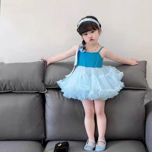 仅限11.11，不参与退 【孤品捡漏】（买一件送一件）G135吊带裙➕镂空红T恤-喜出 商品图2