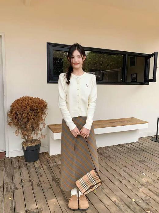 【孤品捡漏】（微脏）G139米色刺绣针织毛衣-喜出 商品图2