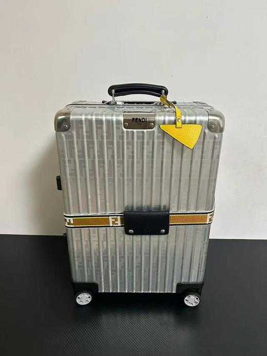 日默瓦 FENDI联名款限定行李箱（GD*MM） 商品图0