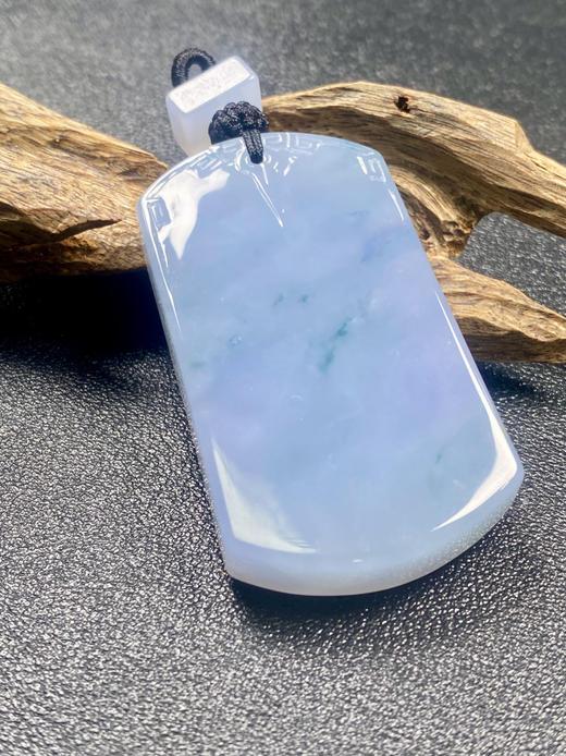 【FC0129】翡翠紫罗兰飘花无事牌挂件  庄厚大气  色泽素雅 整体美观大气 商品图1