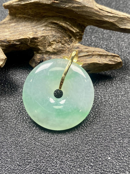 【FC0123】18K镶嵌翡翠冰种飘绿平安扣吊坠  冰润光泽  色泽甜美  福气圆满 商品图1