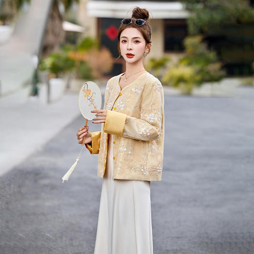 HR CPYY8126国风小香风珍珠刺绣钉珠外套 商品图0