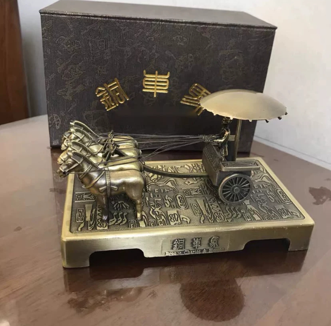 兵马俑铜车马摆件