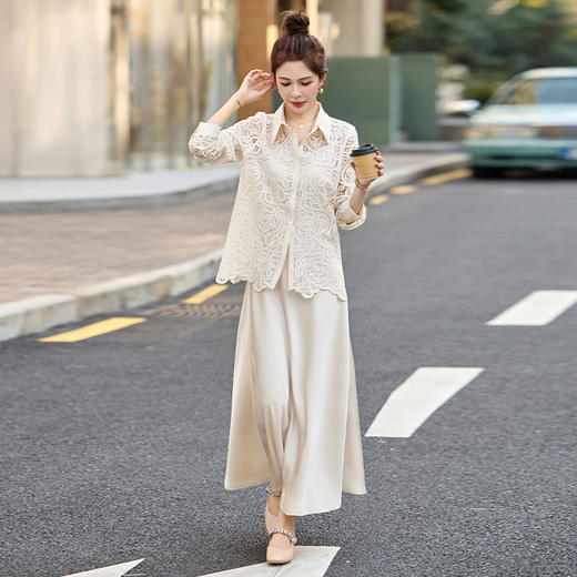 HR CPYY8122蕾丝镂空衬衫吊带连衣裙两件套遮肉显瘦时尚套装裙 商品图2