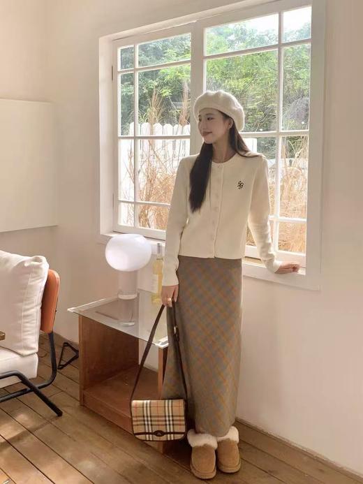 【孤品捡漏】（微脏）G139米色刺绣针织毛衣-喜出 商品图1