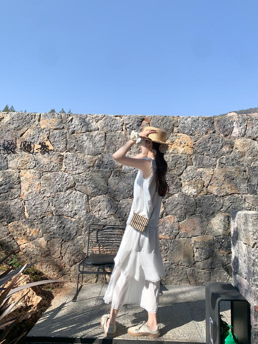 <曾小咸推荐>现货秒杀！微信超特价！花边小飞袖背心 日常139.99 立减70 秒杀69.99！花边拼接半裙秒杀119.99！！ 商品图8