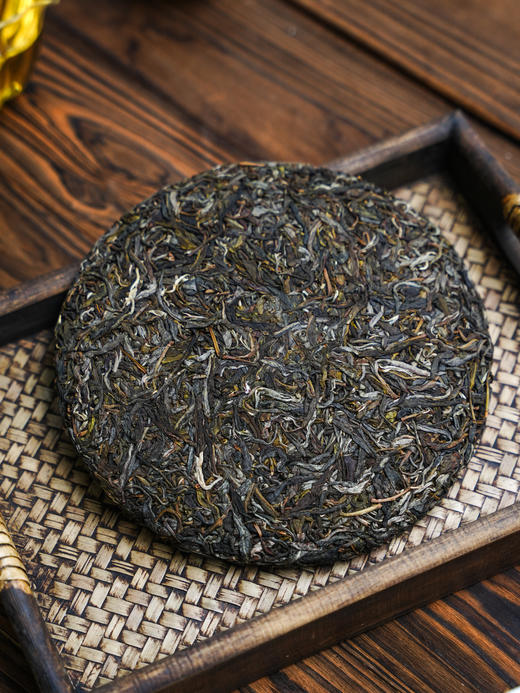 仅余十几提！！【神兽—玄武】2025年春茶 易武斗茶大会金奖产品 神兽事业部独立出品 普洱茶生茶 1箱内含5饼*357克礼盒装 拍5箱发6箱 商品图5