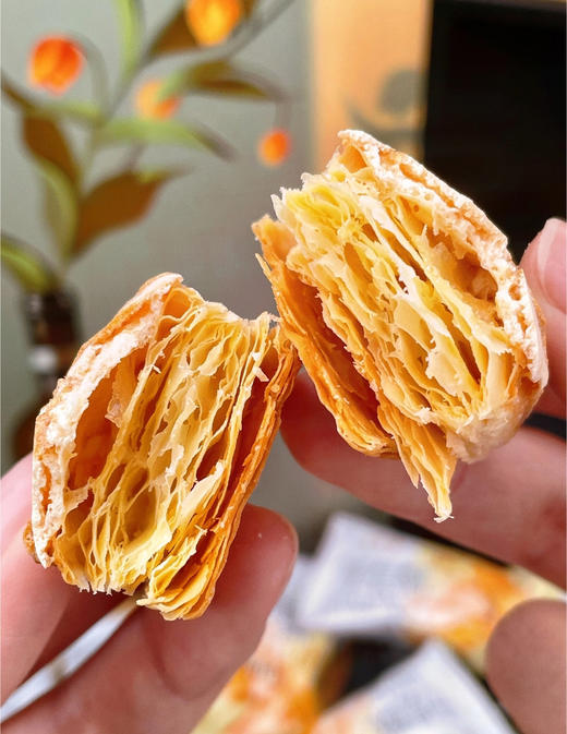 29.9/4袋💥简直酥到犯规「甜原柿吉 扁桃仁千层酥」黄油与坚果的香气交织🥺 每一口都像在轻咬一朵酥云☁️层层酥皮间藏着温柔的奶香🥛 看得见的层层酥皮 配料表干净！！ 商品图6