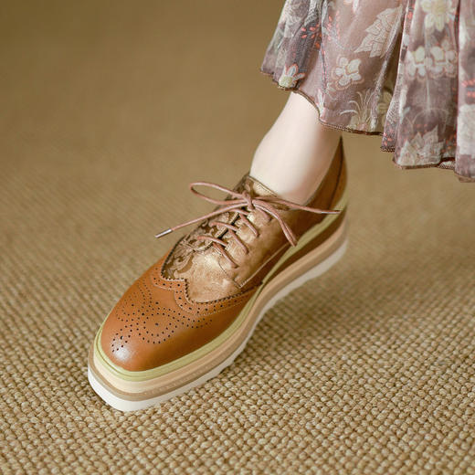 【预售5天】春秋季牛皮高跟鞋英伦风小皮鞋雕花系带坡跟厚底单鞋女ZMXY&JL2657 商品图2