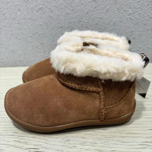2楼UGG靴子 儿童男女同款金西靴，吊牌价599 商品图1