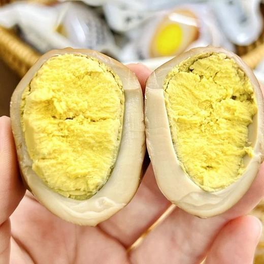 无抗卤蛋品牌直发16个到手29.9，无抗卤蛋 选用正大无抗鲜鸡蛋制作 秘制卤汁文火慢熬 卤汁渗入鸡蛋 咸香不齁 松软沙糯 配料表干净基地直邮 商品图3