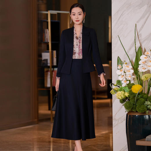 YBY Y518优雅气质通勤时尚大摆修身显瘦套装 商品图1