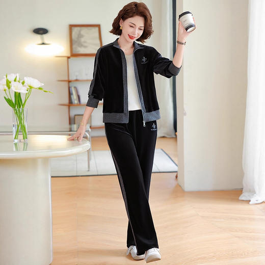 DL-BZ103妈妈装春秋款套装中老年女休闲运动两件套金丝绒休闲外套直筒裤 商品图3