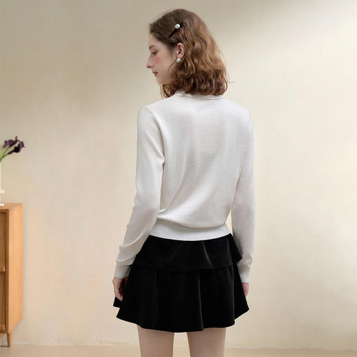 西遇法式重工木耳花边名媛风针织衫女秋季收腰显瘦短款外套V3055139 商品图4