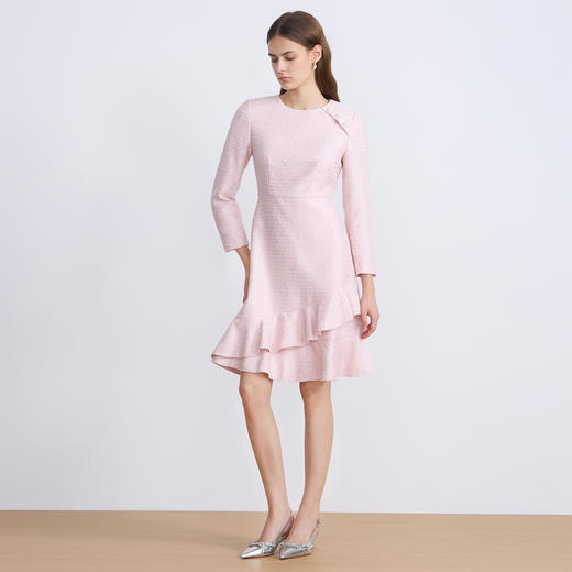 EITIE爱特爱精致粉色粗花呢荷叶裙摆圆领通勤2025秋季新款连衣裙C2507842 商品图1