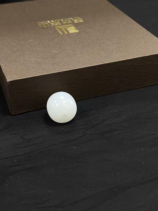 【于田产和田玉95料羊脂白大龙珠】13*14，4克出证书，发货1~5天，48小时鉴赏期 商品图1