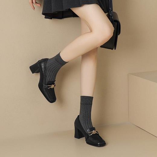 【预售5天】软羊皮高跟乐福鞋女新款法式复古金属扣方头粗跟单鞋通勤小皮鞋WXJFG&W457 商品图4