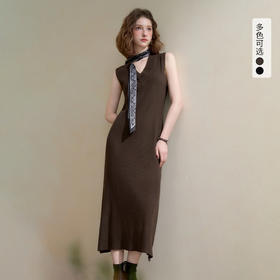 西遇气质通勤V领针织连衣裙女秋季配丝巾宽松显瘦直筒背心裙H0051312