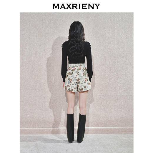 MAXRIENY精致复古感蕾丝领收腰套头针织衫24冬新款修身显瘦上衣女(货号:MS85SW774) 商品图4