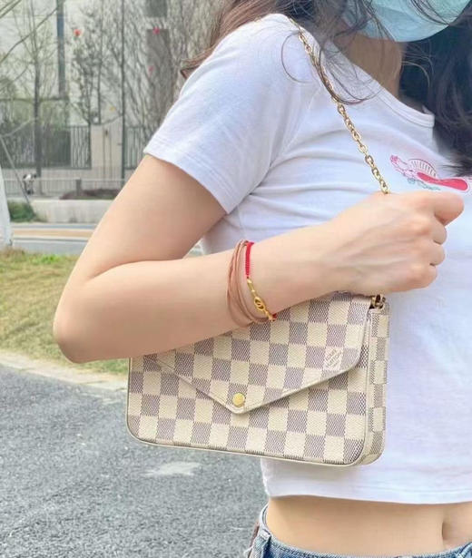 LV 白棋盘格 三合一 链条包 商品图1