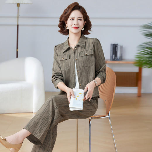 Q1073时尚套装2025秋新款气质休闲开衫妈妈装减龄显瘦中老年女装两件套 商品图3