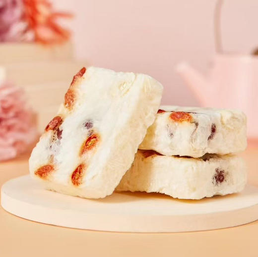 【高定滋补佳品好想你红枣湘莲银耳羹】 最新日期到货秋冬季养生，喝清菲菲冻干银耳羹，有清肺养血、滋阴化痰的功效，可谓是养生佳品！[爱心]＃好想你陪你四季养生每提2盒装，一盒14袋 商品图3