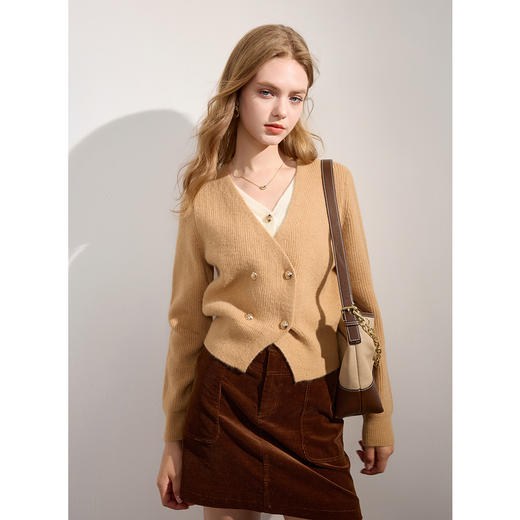 三彩2025冬季新款假两件针织衫V领双排扣毛衫设计感毛衣老钱风女 商品图2