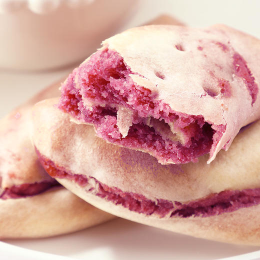 【轻轻一掰！入口绵软沙滑】内馅柔软， 越嚼越香，独立包装，味滋源紫薯芋泥饼300g早餐传统糕点心夜宵解馋代餐休闲小零食品。ra 商品图1