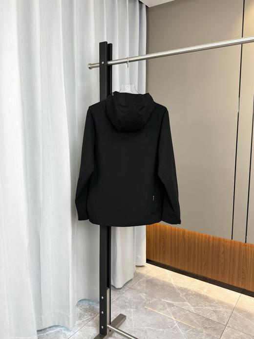 点此购买 可隆春秋季男士GTX防水防风耐磨户外运动软壳夹克 bk 328775 商品图4