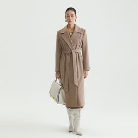 卡莉朵拉大衣C28D7712