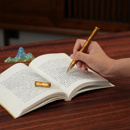 朱炳仁铜 | 步步登高笔 商品图5