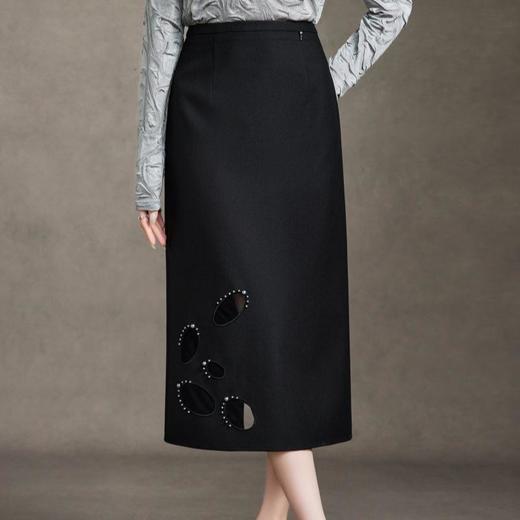 「自」全新升级【铂金会员174/天猫229/差价55】(42042)洛诗琳新中式镂空钉珠半身裙2025秋季优雅高腰显瘦直筒裙 商品图0