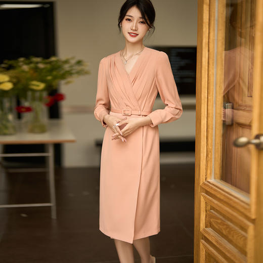 米思阳2026春季新款气质高级感收腰连衣裙v领褶皱修身一步裙0517 商品图3