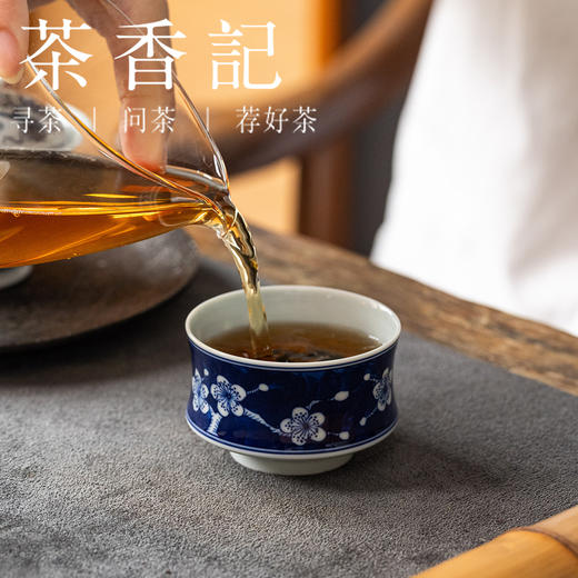茶香记禧乐景德镇手绘冰梅马蹄杯60ml青花手工胎陶瓷古典茶杯主人杯 商品图3