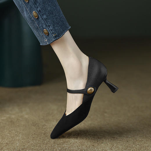 【预售5天】时尚浅口羊皮舒适女鞋春秋款细跟高跟尖头拼色时装单鞋ZF&ZF051D 商品图1