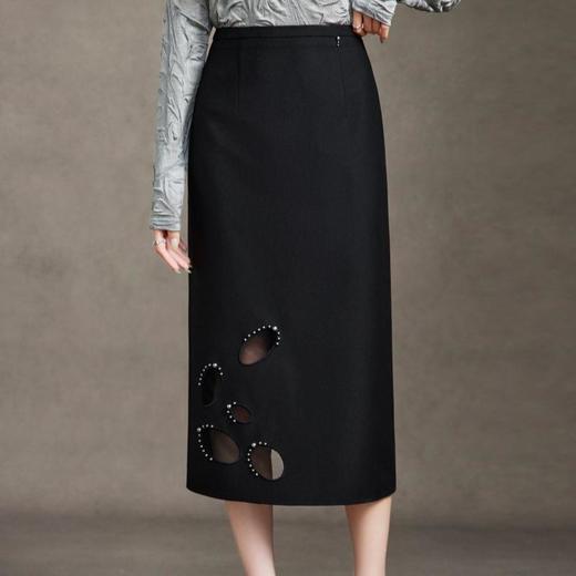 「自」全新升级【铂金会员174/天猫229/差价55】(42042)洛诗琳新中式镂空钉珠半身裙2025秋季优雅高腰显瘦直筒裙 商品图1