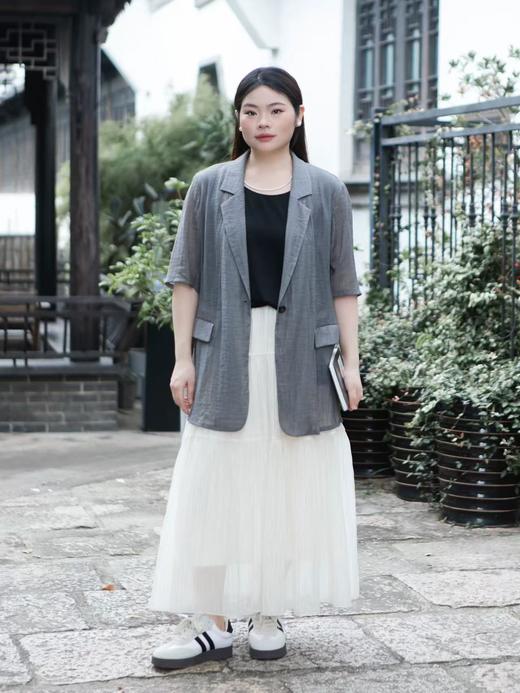 现货【百搭真皮休闲鞋】加宽厚底，大码定制，加大加肥，不挤脚，走路很放松！37-41鞋码，鞋面：真皮牛反绒+头层牛皮 内里：头层牦牛皮 垫脚：头层牛皮 鞋底：防滑耐磨橡胶大底 鞋底厚度：3厘米 商品图14