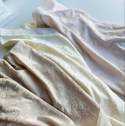 AILISCOCO新中式花卉浮雕内裤，中高腰轻收腹，轻塑小蛮腰 商品图5