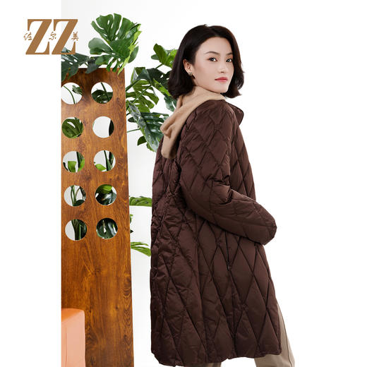 佐尔美秋冬新款 简约90绒立领菱格纹中长款羽绒服女 M44YY03 商品图4