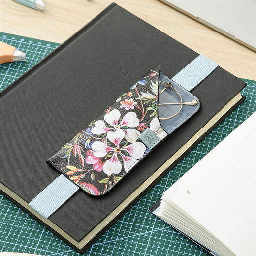 【英国IF】便携式眼镜收纳袋 威廉·基尔伯恩  V&A博物馆限定系列产品 商品图1